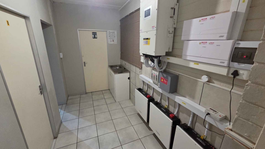 10 Bedroom Property for Sale in Brandwag Free State